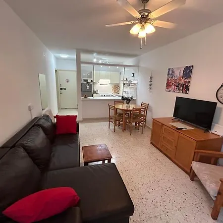 Apartment Seaview With Garden & Pool Paphos