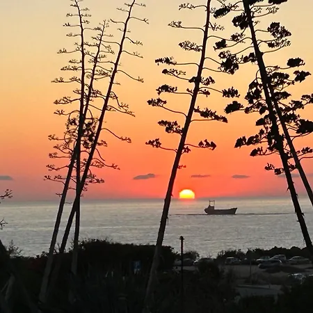 Apartmán Seaview With Garden & Pool