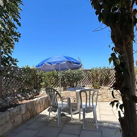 Lägenhet Seaview With Garden & Pool Paphos