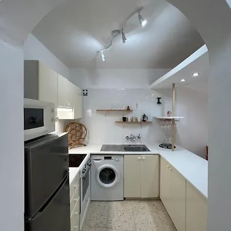 Seaview With Garden & Pool Appartement Paphos