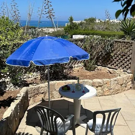 Seaview With Garden & Pool Пафос