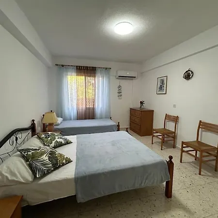 Seaview With Garden & Pool * Paphos